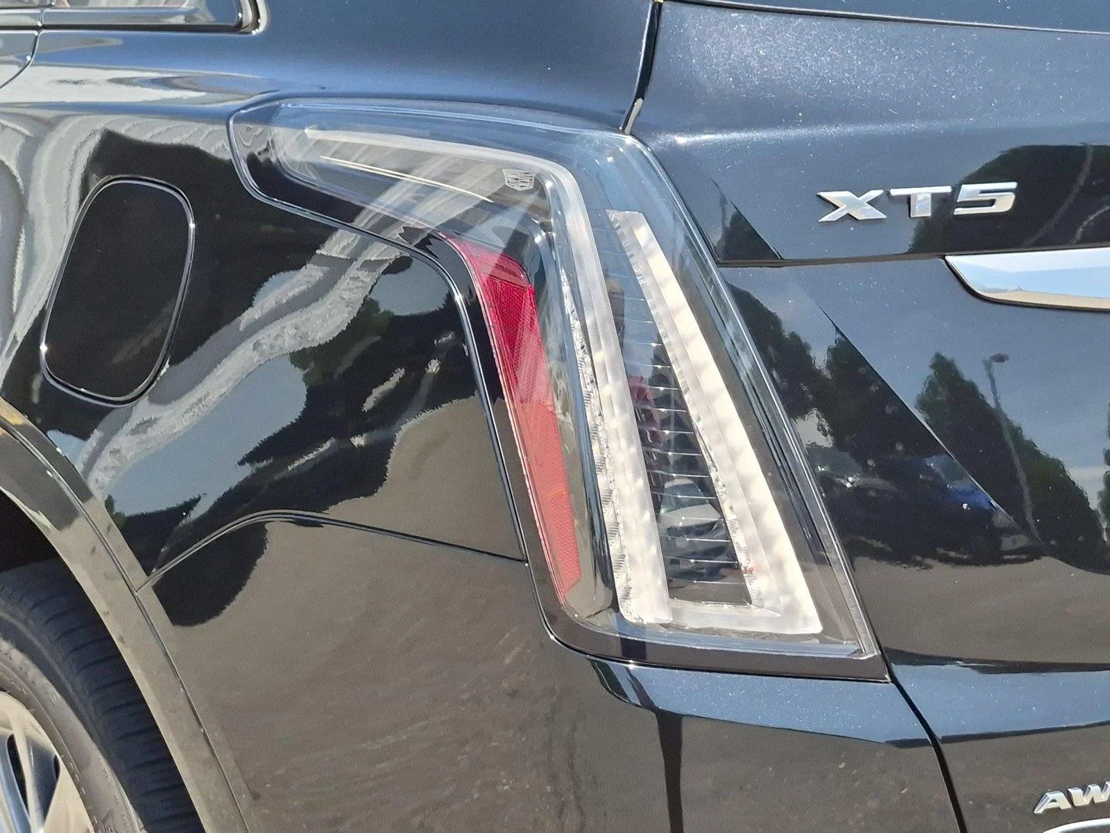 Used 2020 Stellar Black Metallic Cadillac Sport AWD image 12