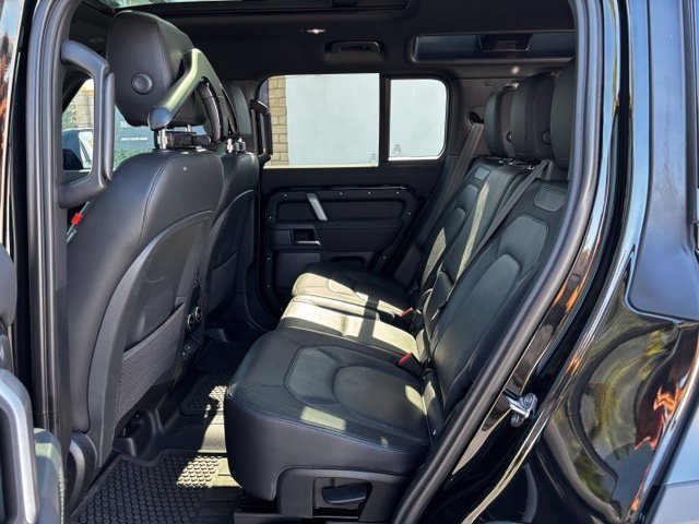 Used 2023 Santorini Black Metallic Land Rover X-Dynamic SE image 9