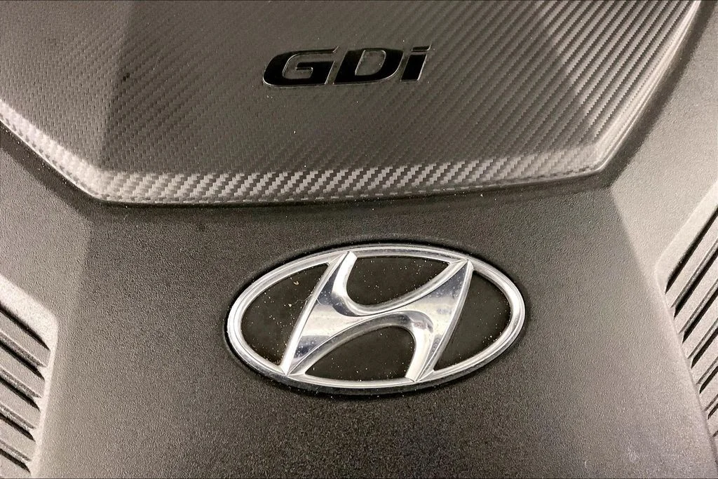 Used 2021 White Hyundai SEL image 32