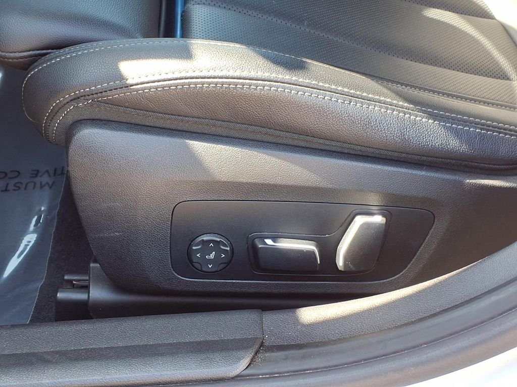 Used 2024 Gray BMW 330e xDrive image 22