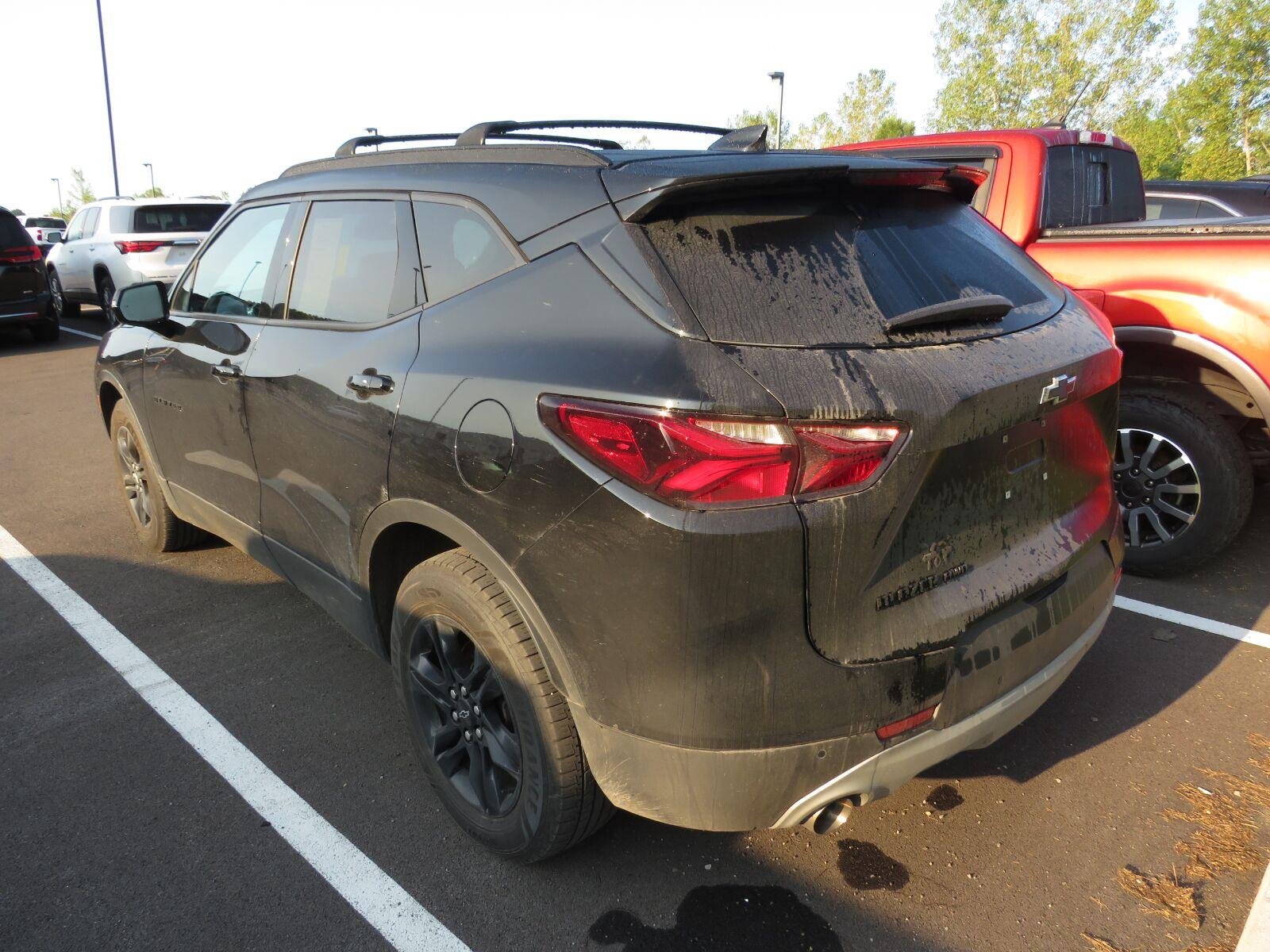 Used 2022 BLACK Chevrolet LT image 8