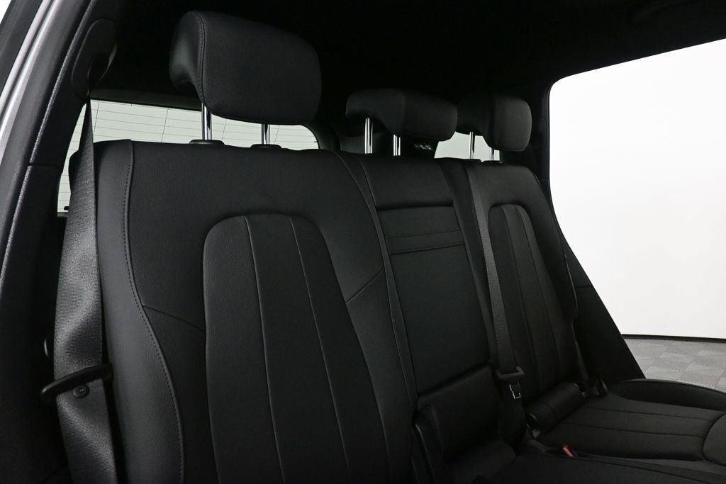 New 2026 Mountain Grey Metallic Mercedes-Benz GLB 250 image 61
