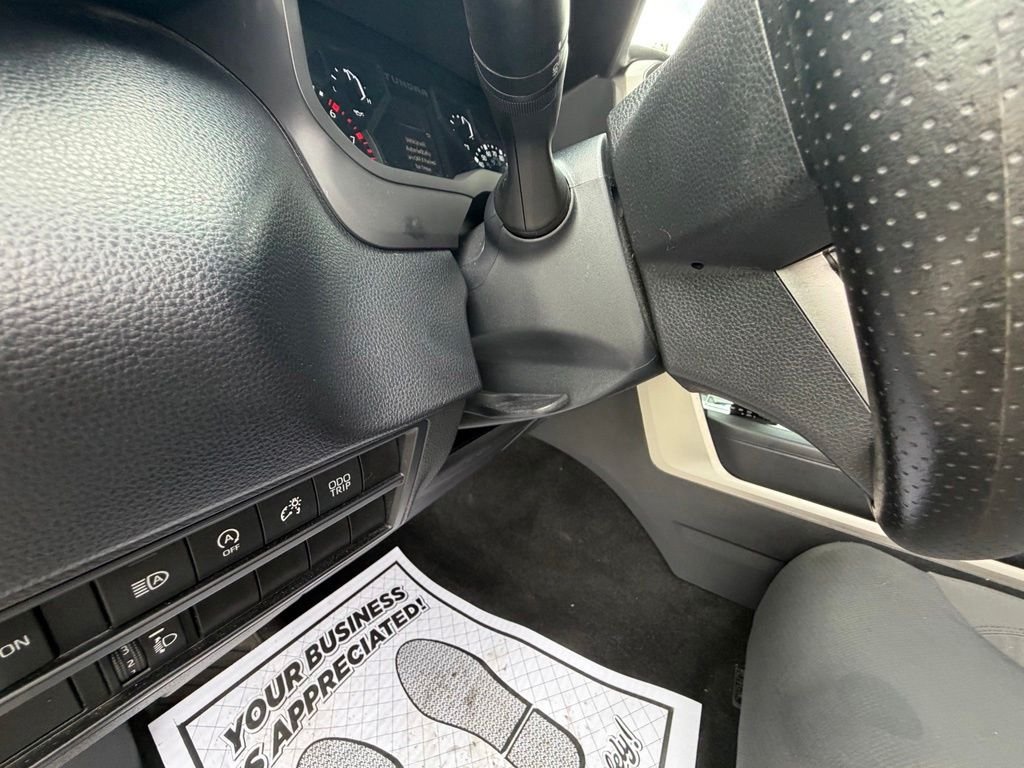 Used 2023 Ice Toyota SR5 image 20