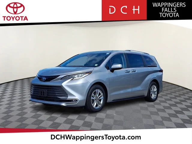 2022 Toyota Sienna Limited