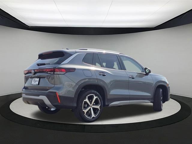New 2026 Platinum Gray Metallic Volkswagen SE image 7