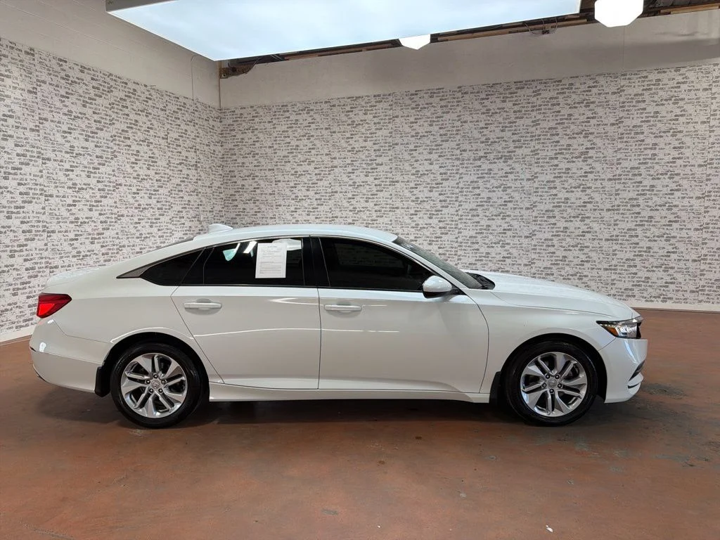 Used 2020 Platinum White Pearl Honda LX image 8