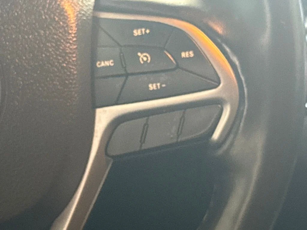 Used 2022 White Jeep Limited image 20