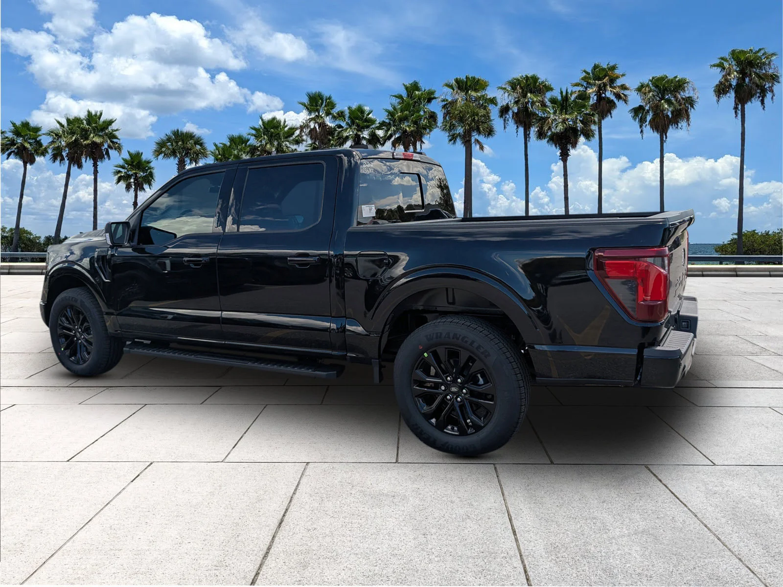 New 2026 Agate Black Metallic Ford XLT image 5