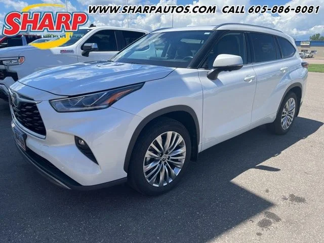 2024 Toyota Highlander Platinum AWD's photo