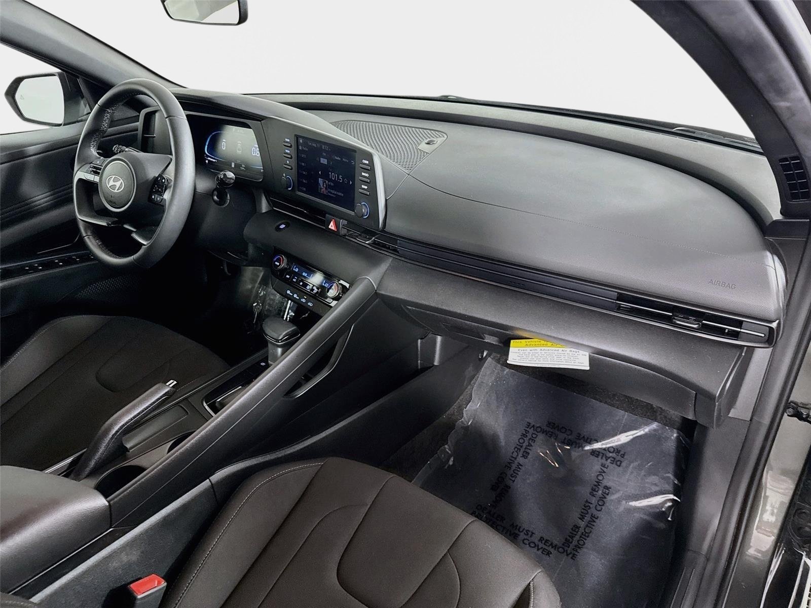 Used 2025 Amazon Gray Hyundai SEL Sport image 26