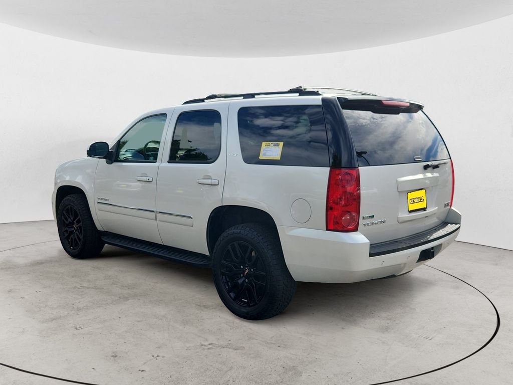 Used 2011 White GMC SLT image 3