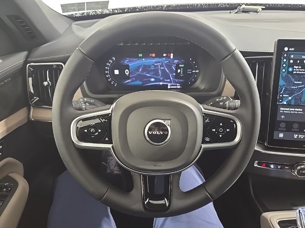 2026 Volvo XC90 Plus - Photo 11