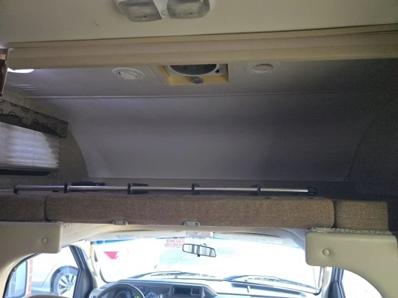 Used 2014 Oxford White Ford Base image 17