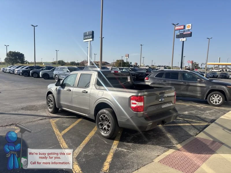 Used 2025 Avalanche Ford Platinum image 3