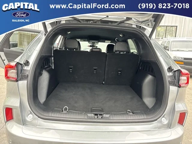 Used 2023 Silver Ford ST-Line image 16