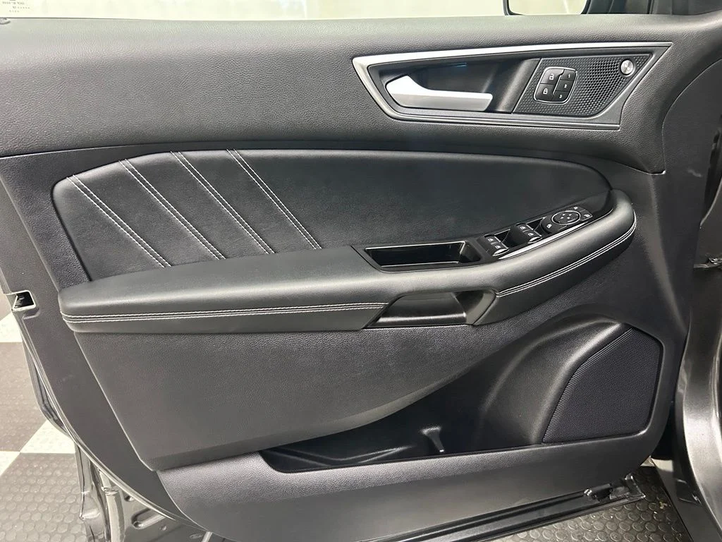 Used 2019 Gray Ford ST image 10