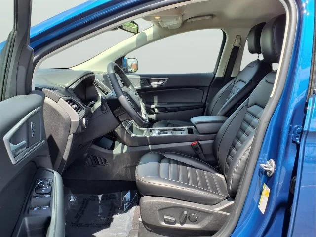 Used 2023 Blue Ford SEL image 29