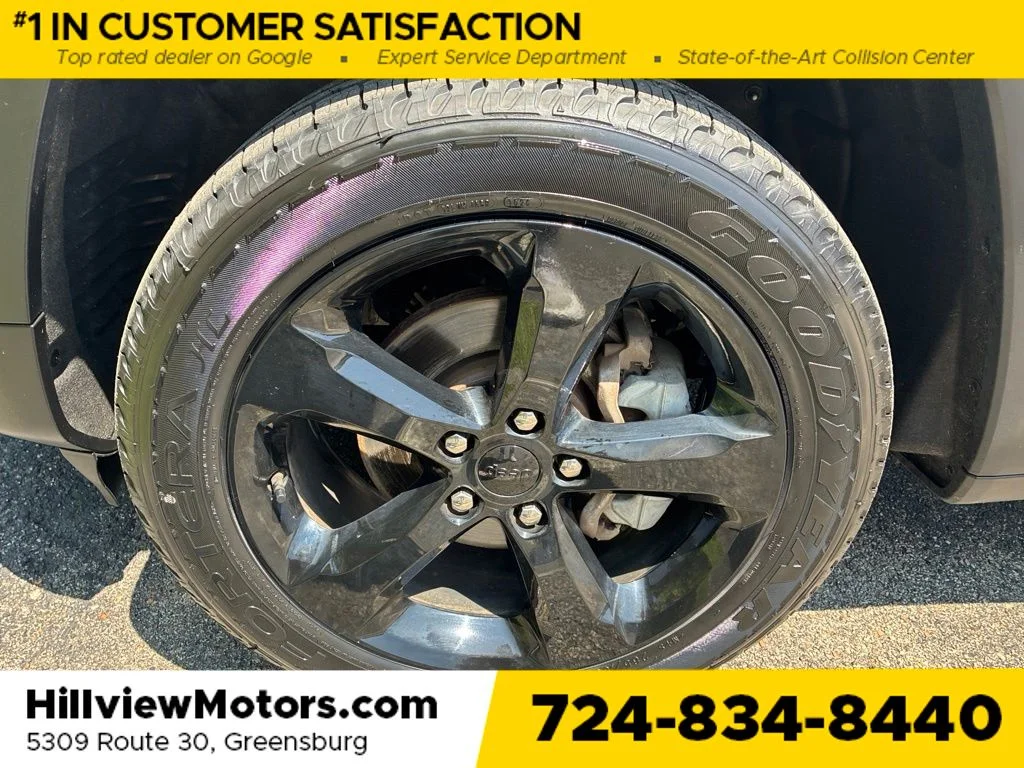 Used 2023 Bright White Clearcoat Jeep Limited image 14