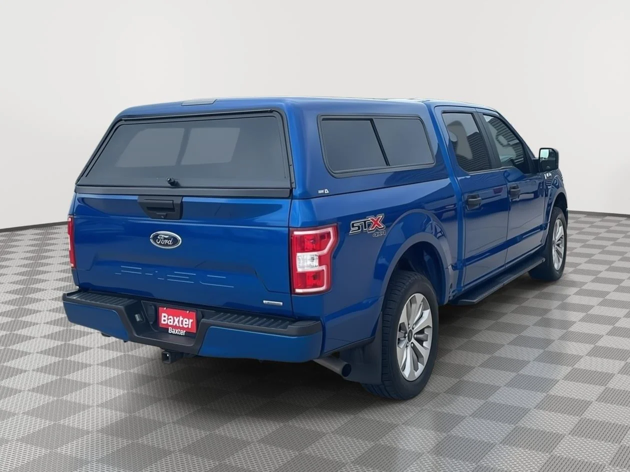 Used 2018 Lightning Blue Ford XL image 3