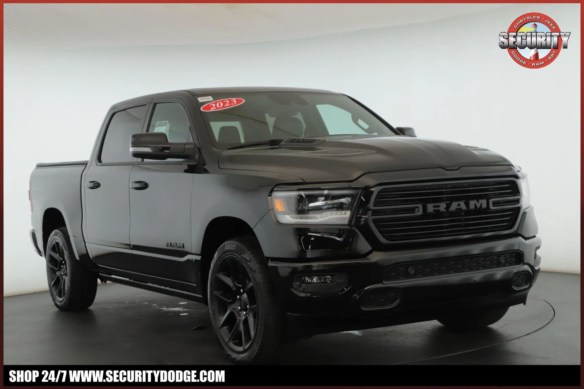 2023 RAM 1500 Laramie 4x4 Crew Cab 5'7's photo
