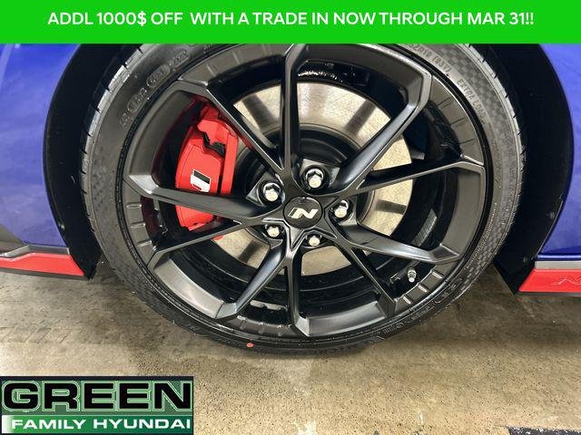 2025 Hyundai Elantra N - Photo 30