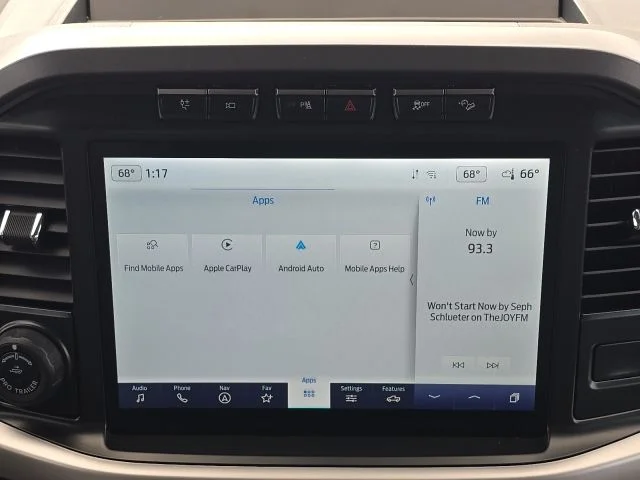 Used 2022 White Ford XLT image 31