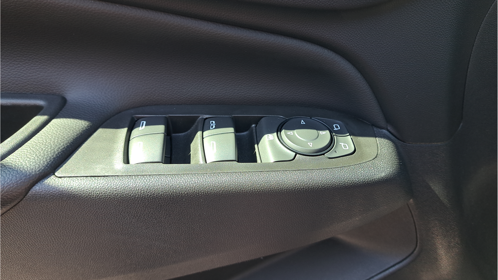 Used 2022 Black Chevrolet LT image 25