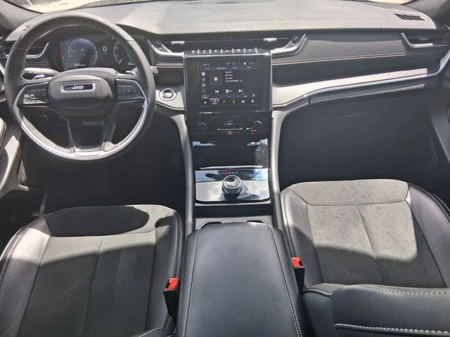 Used 2025 Gray Jeep Altitude X image 9