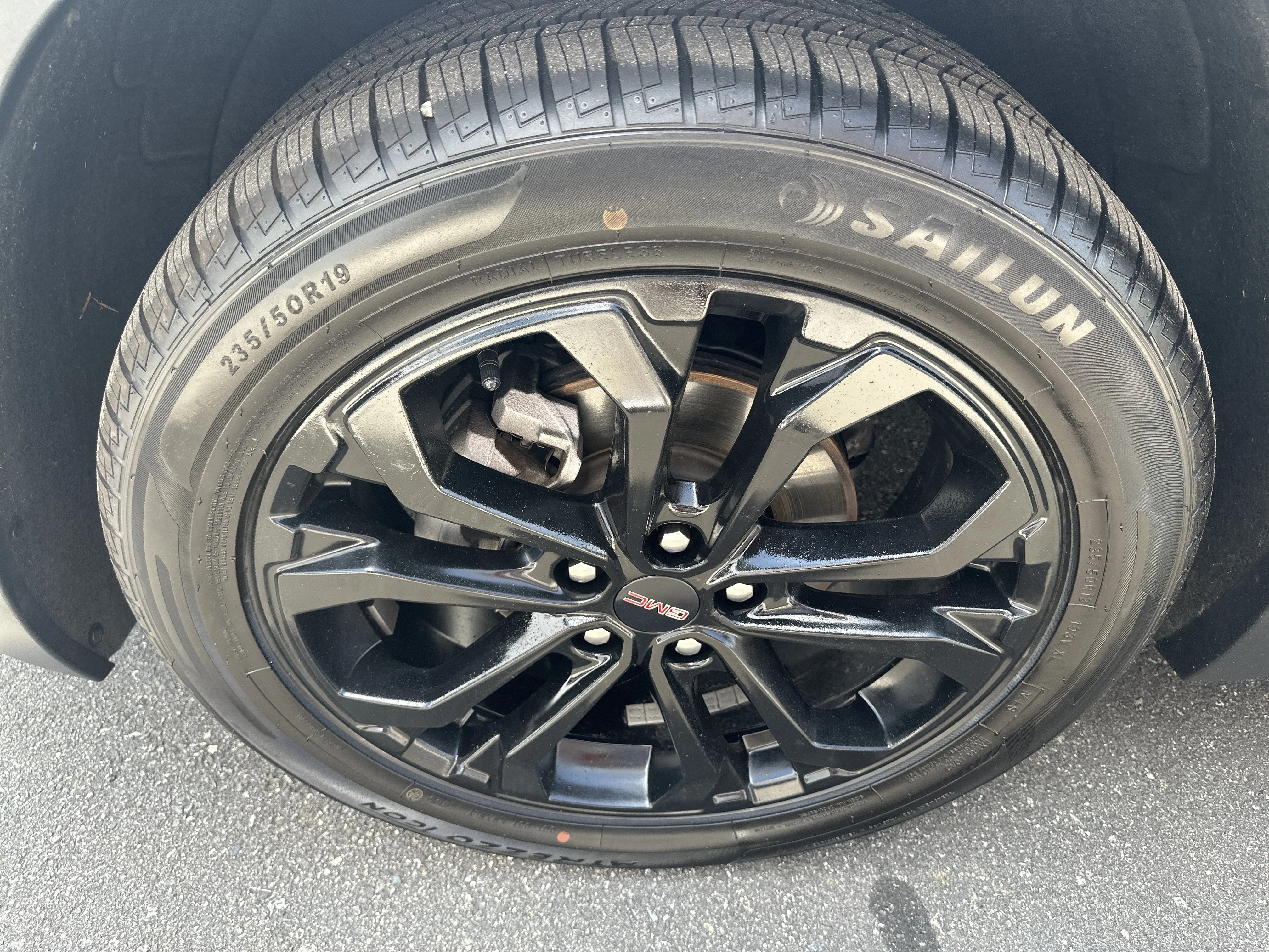 Used 2022 Quicksilver Metallic GMC SLE image 32