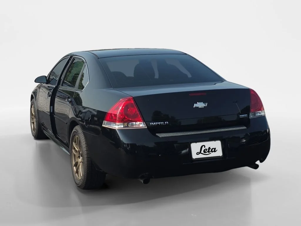 Used 2012 Black Chevrolet LS image 6