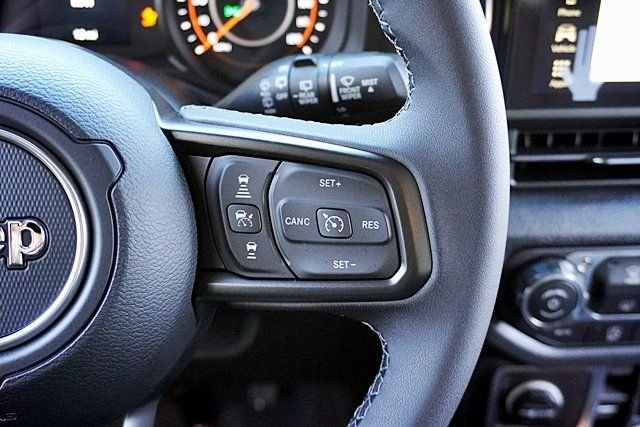 New 2026 Black Clear-Coat Exterior Paint Jeep Sport S image 41