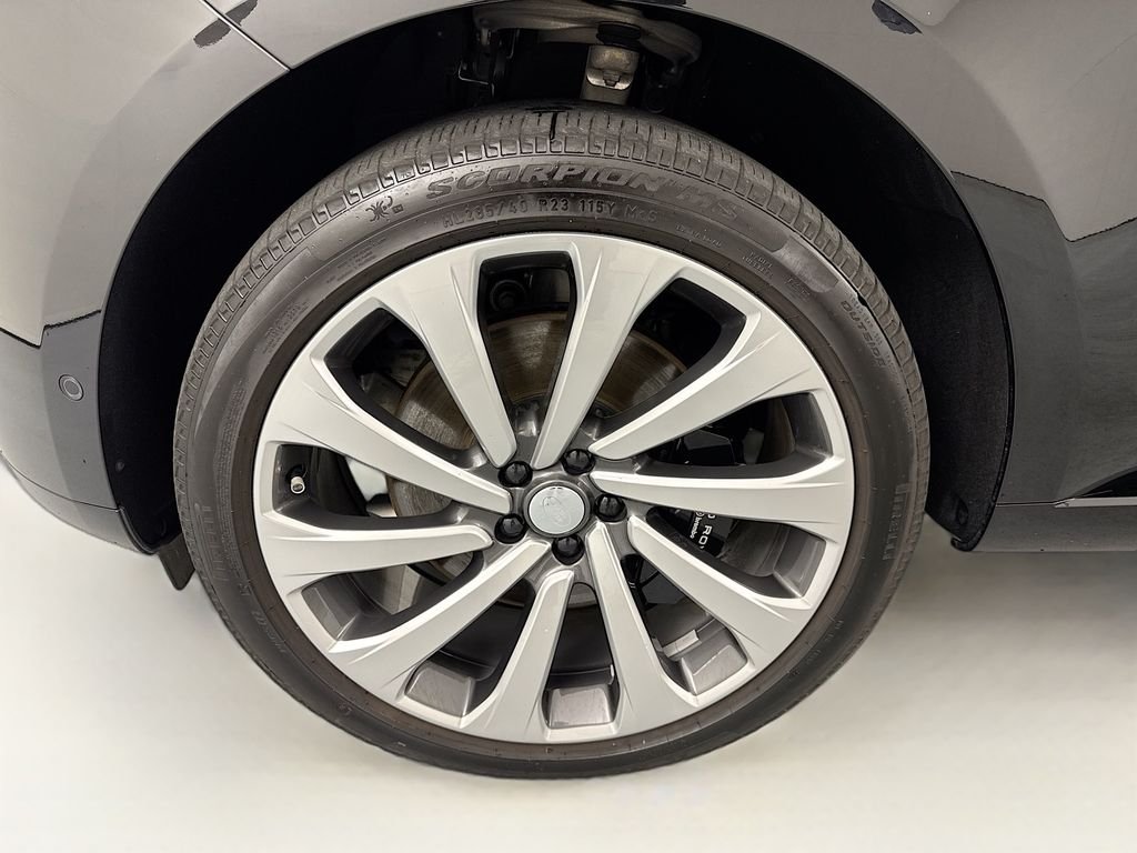 Certified Used 2025 Black Land Rover Autobiography image 32