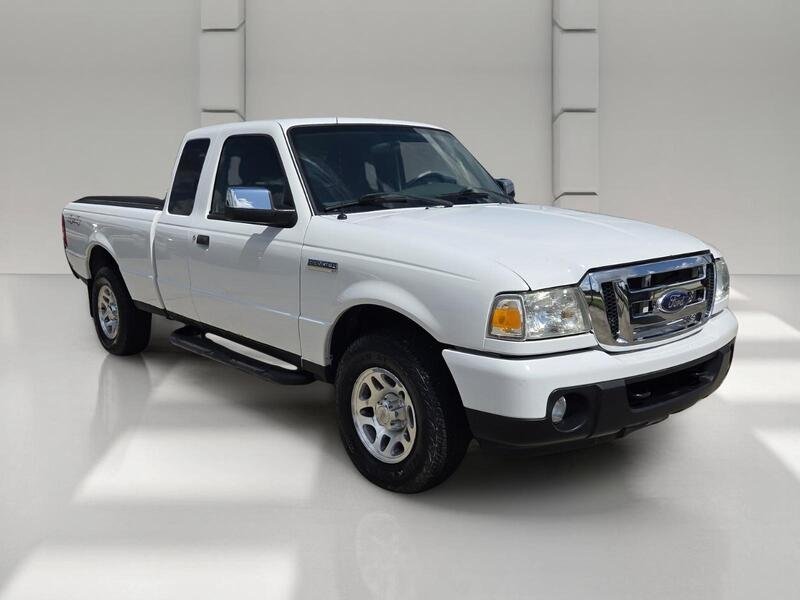 Used 2011 Oxford White FORD 4WD 4DR SUPERCAB 126" XLT image 7