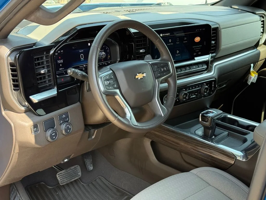 Used 2023 Blue Chevrolet LT image 10