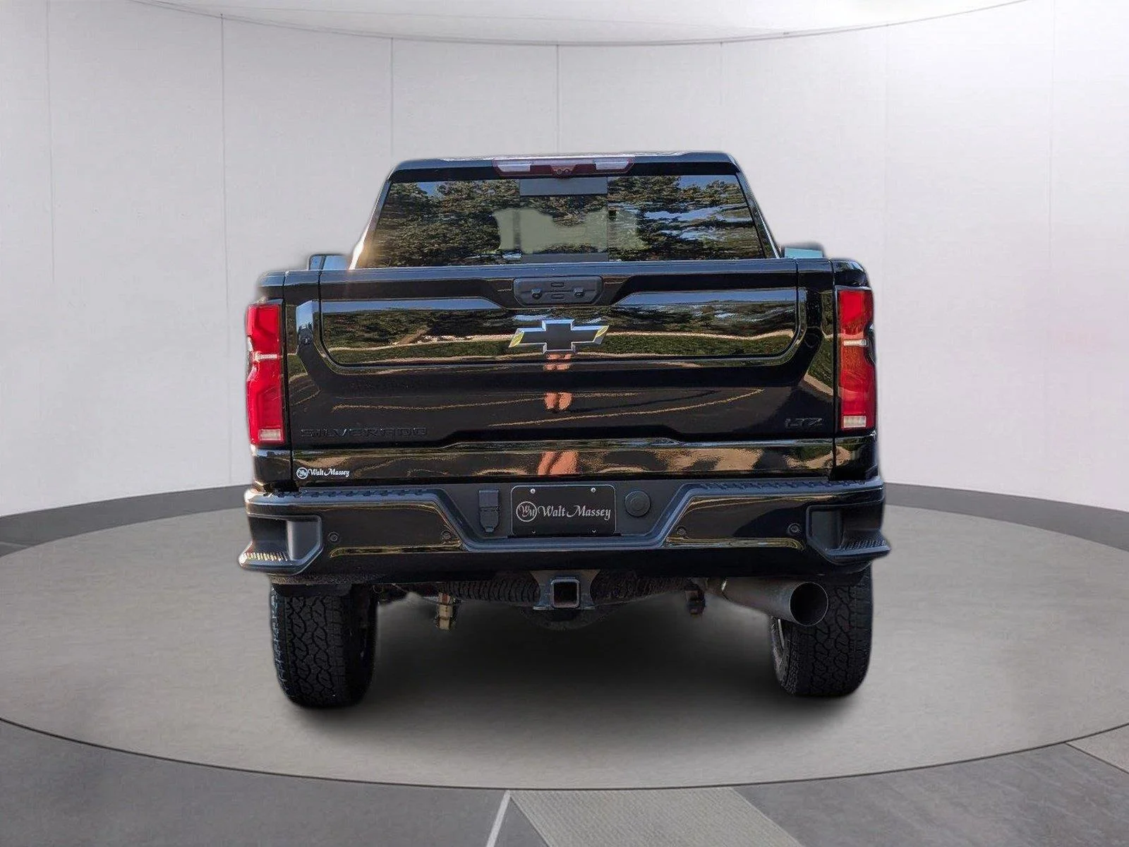 Used 2025 Black Chevrolet LTZ image 4