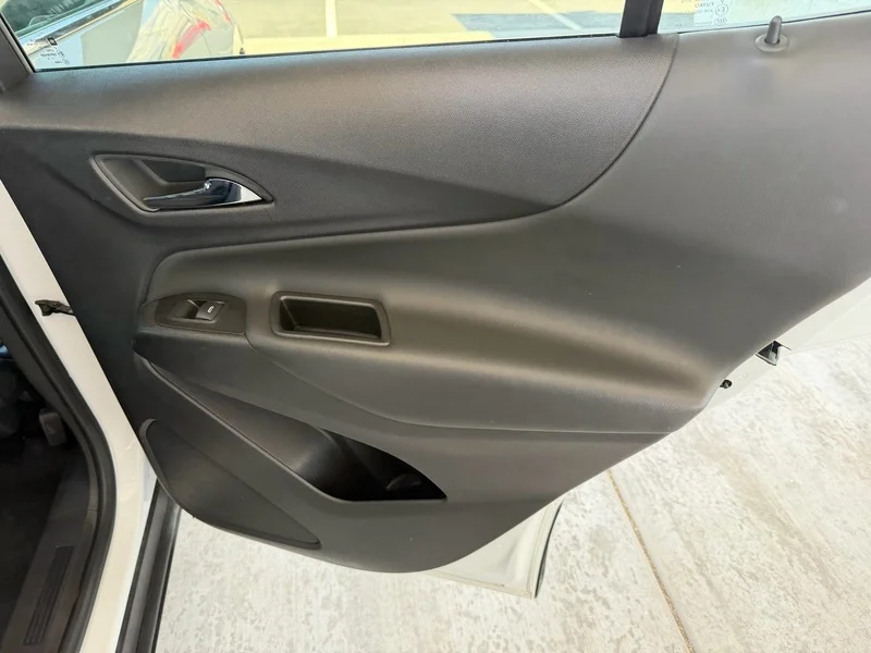 Used 2024 Summit White Chevrolet LT image 19