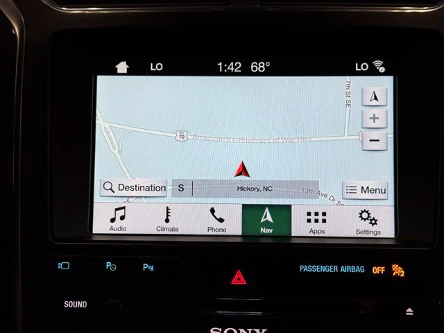Used 2018 White Ford Limited image 24