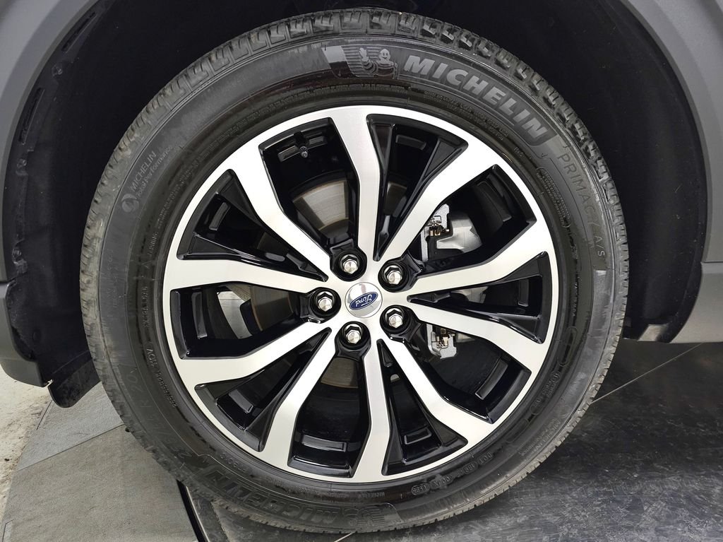 Used 2025 Gray Metallic Ford ST-Line image 14