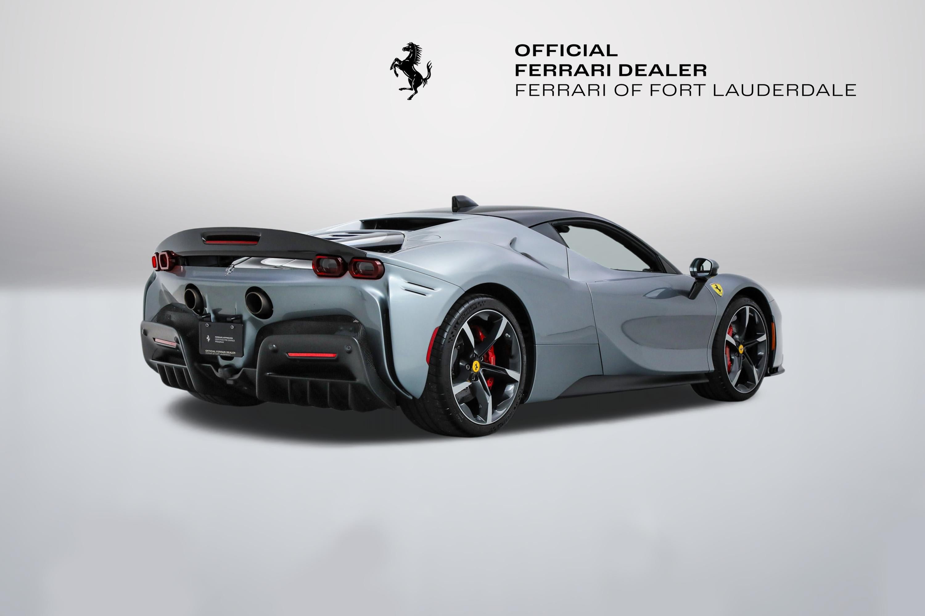 Certified Used 2022 Grigio Titanio Ferrari  image 5