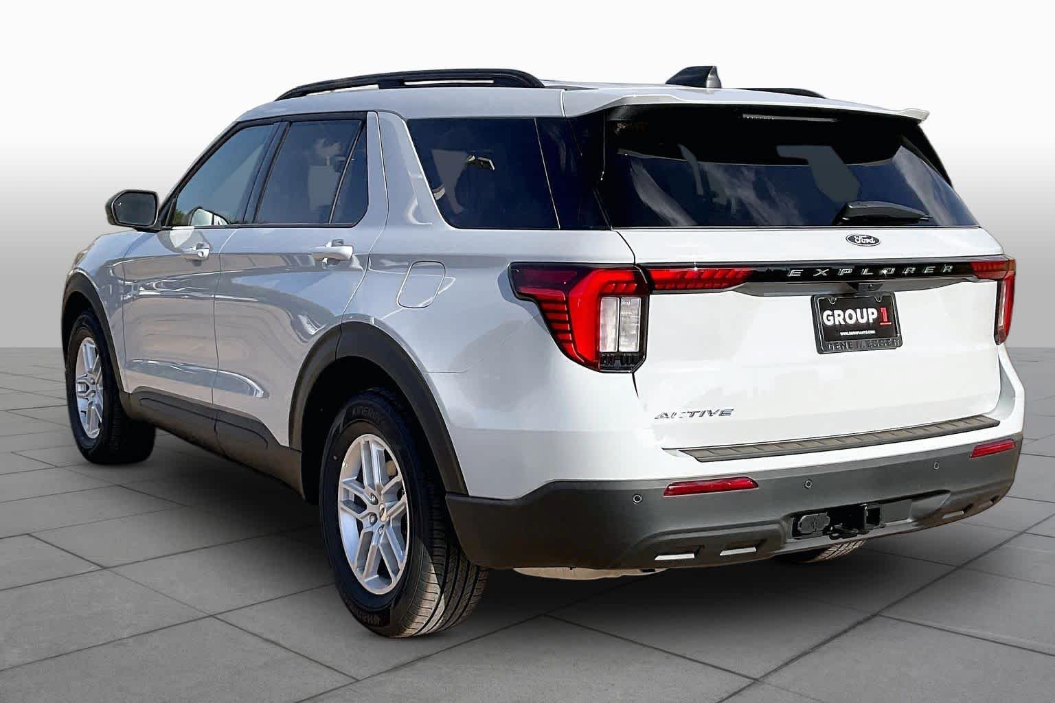 New 2027 Avalanche Gray Ford Active image 12