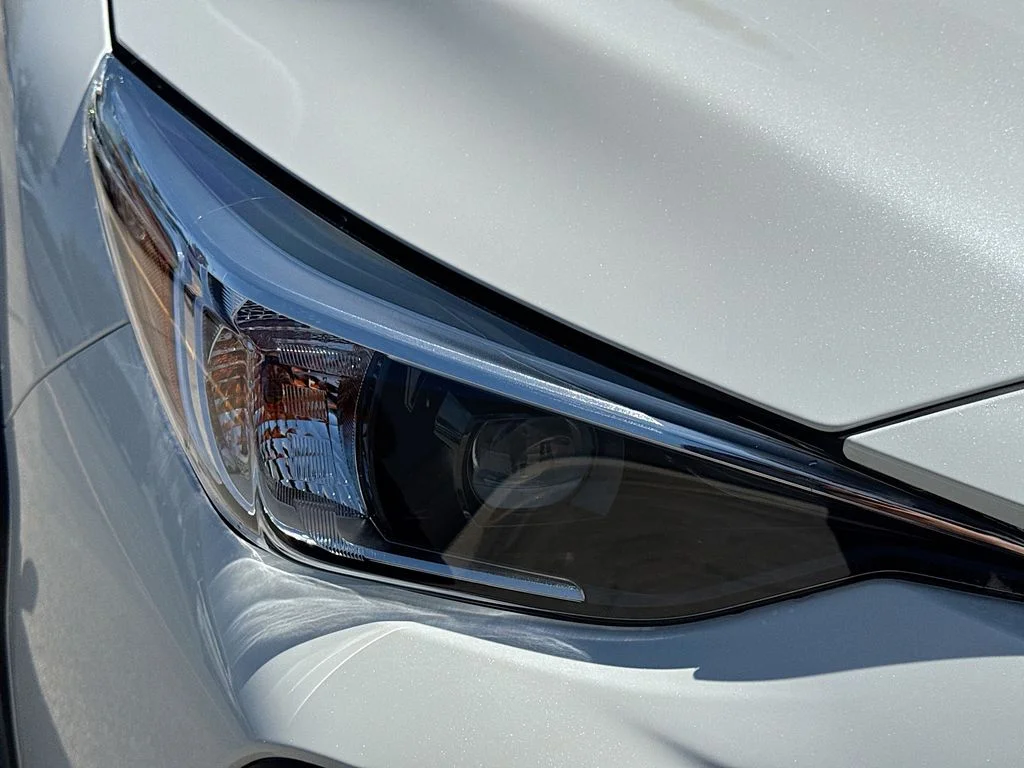New 2026 White Subaru Premium image 37