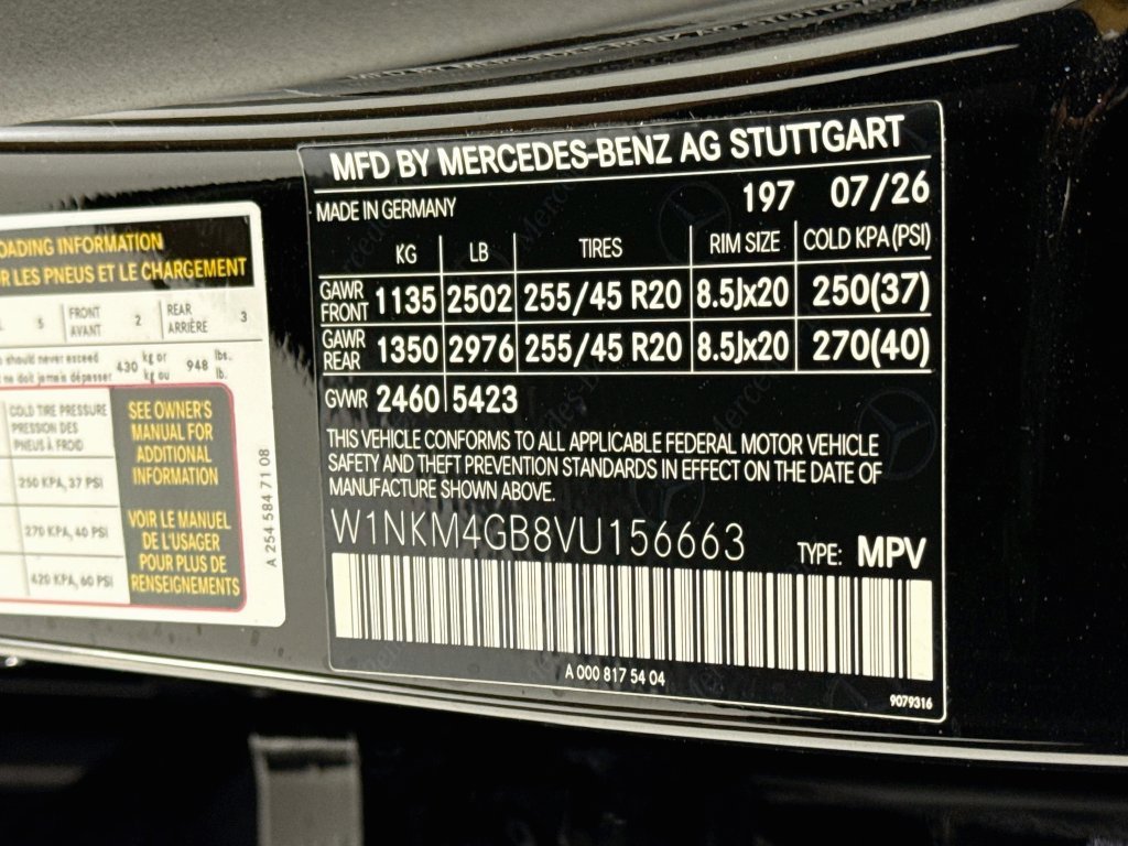 New 2027 Obsidian Black Metallic Mercedes-Benz GLC 300 image 33