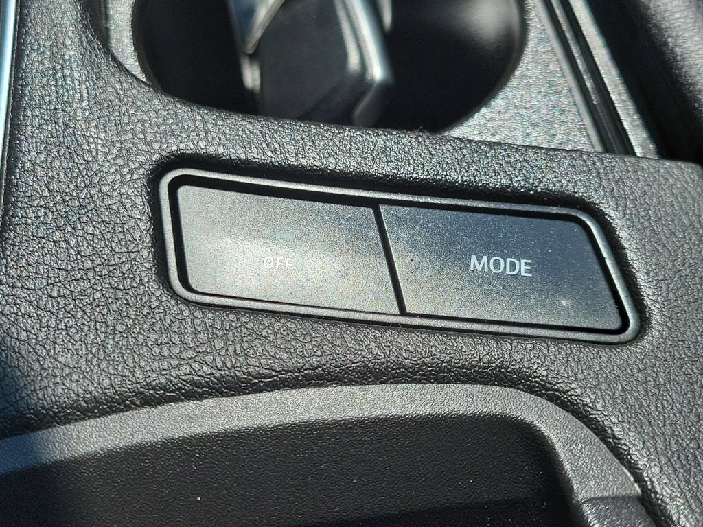Used 2021 INFRARED TINTCOAT Cadillac AWD Premium Luxury image 34