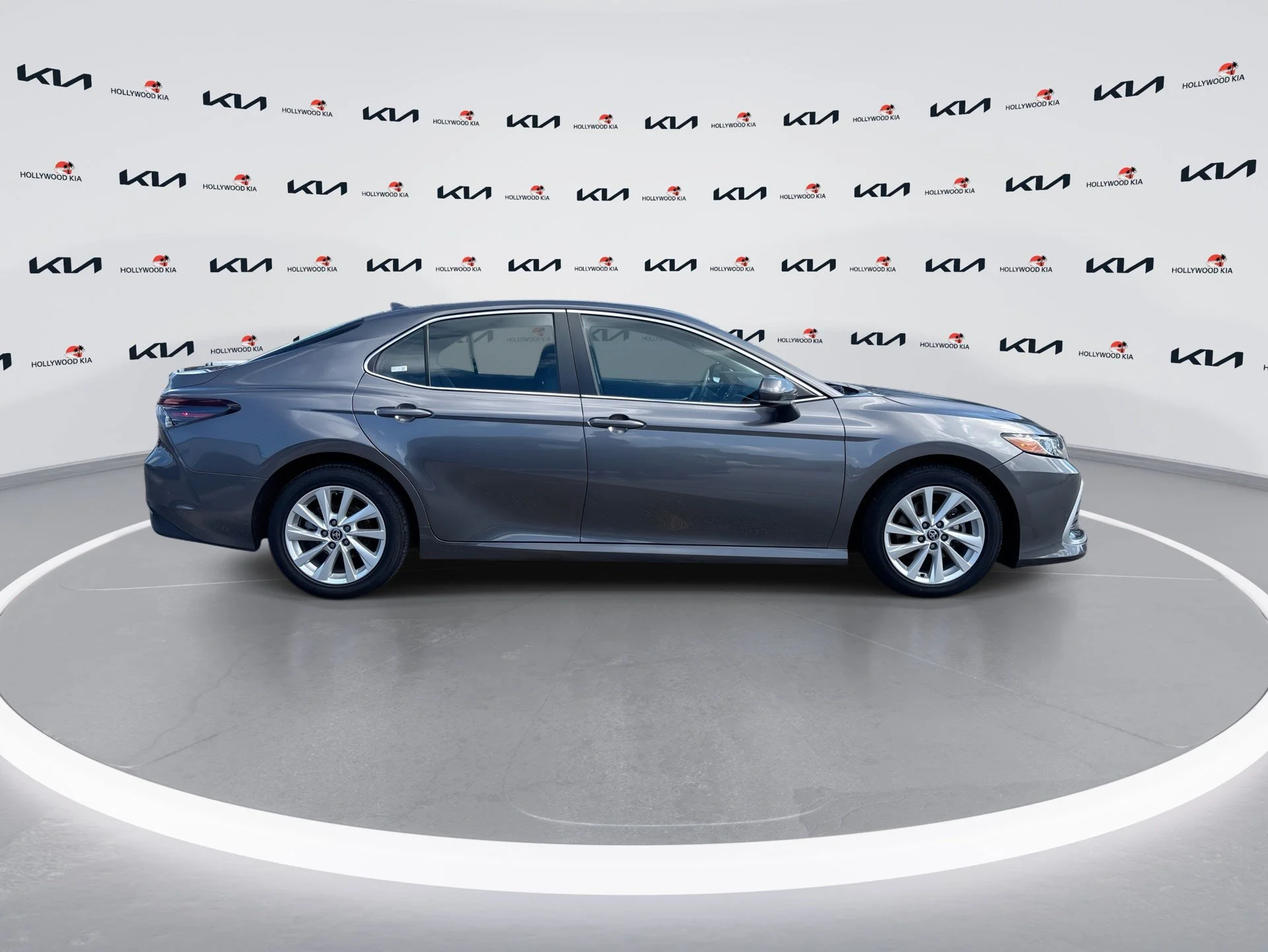 Used 2022 Predawn Gray Mica Toyota LE image 9