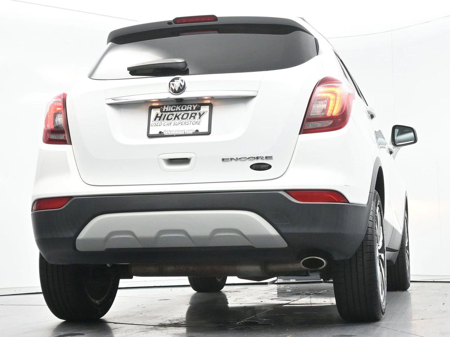 Used 2021 Summit White Buick Preferred image 44