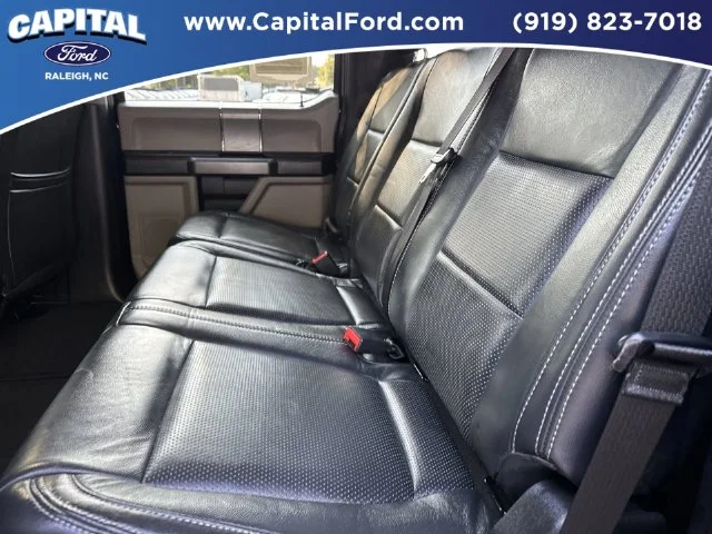 Used 2020 Black Ford XLT image 18