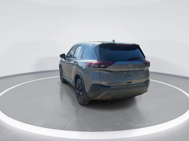 Used 2023 Gray Nissan SV image 7