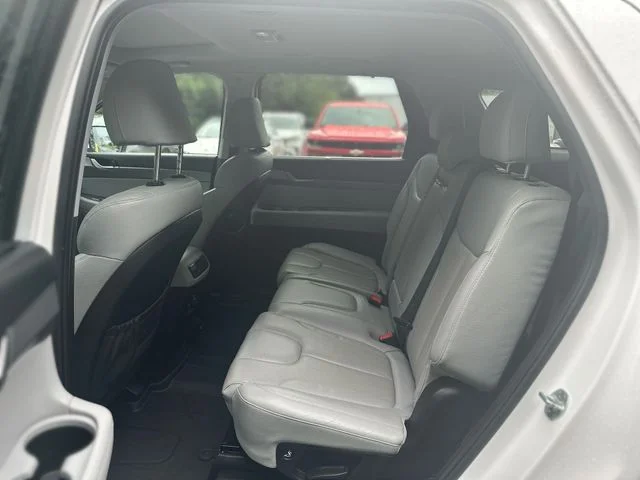 Used 2022 White Hyundai SEL image 24