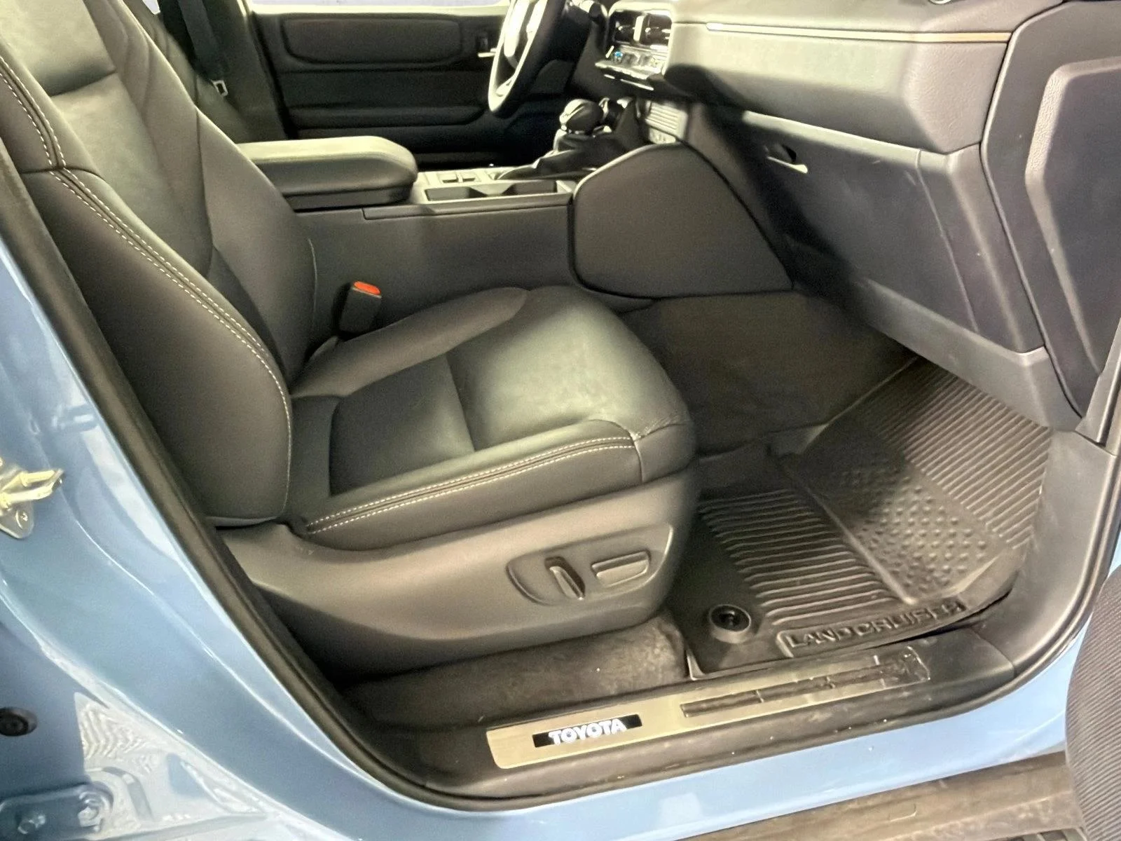 Used 2025 Tan Toyota 1958 image 14