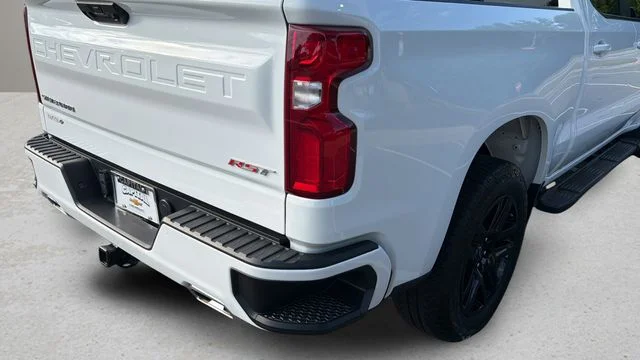 Used 2024 White Chevrolet RST image 36